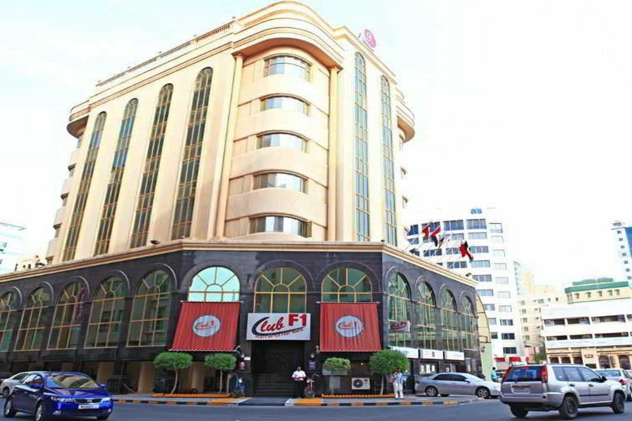 Metropolitan Hotel Manama Exterior foto